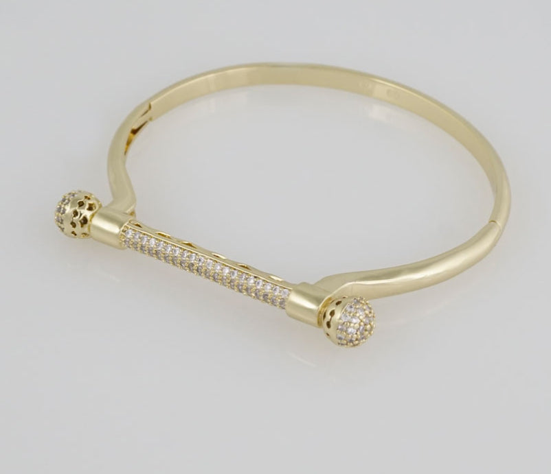 Woman bangle