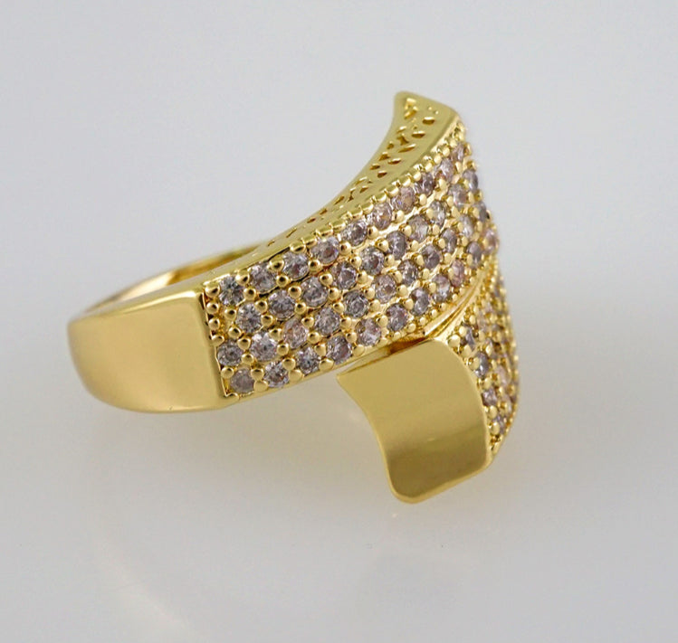 Women diamond ring