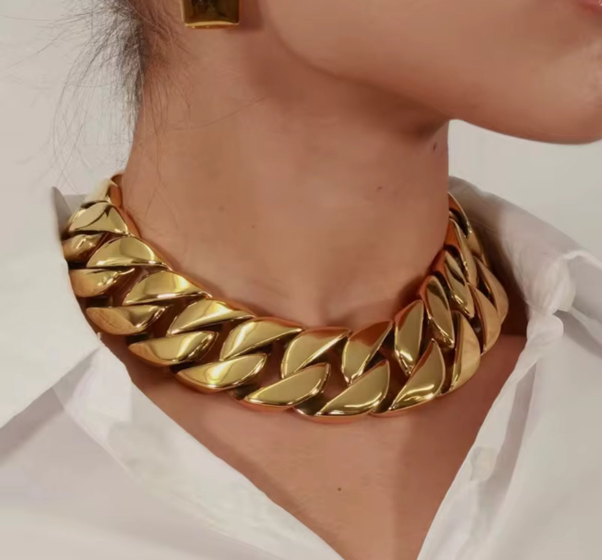 Giant Cuban link choker